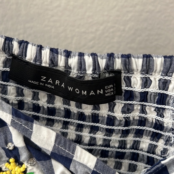 Ruffles sleeve top - Picture 2 of 5